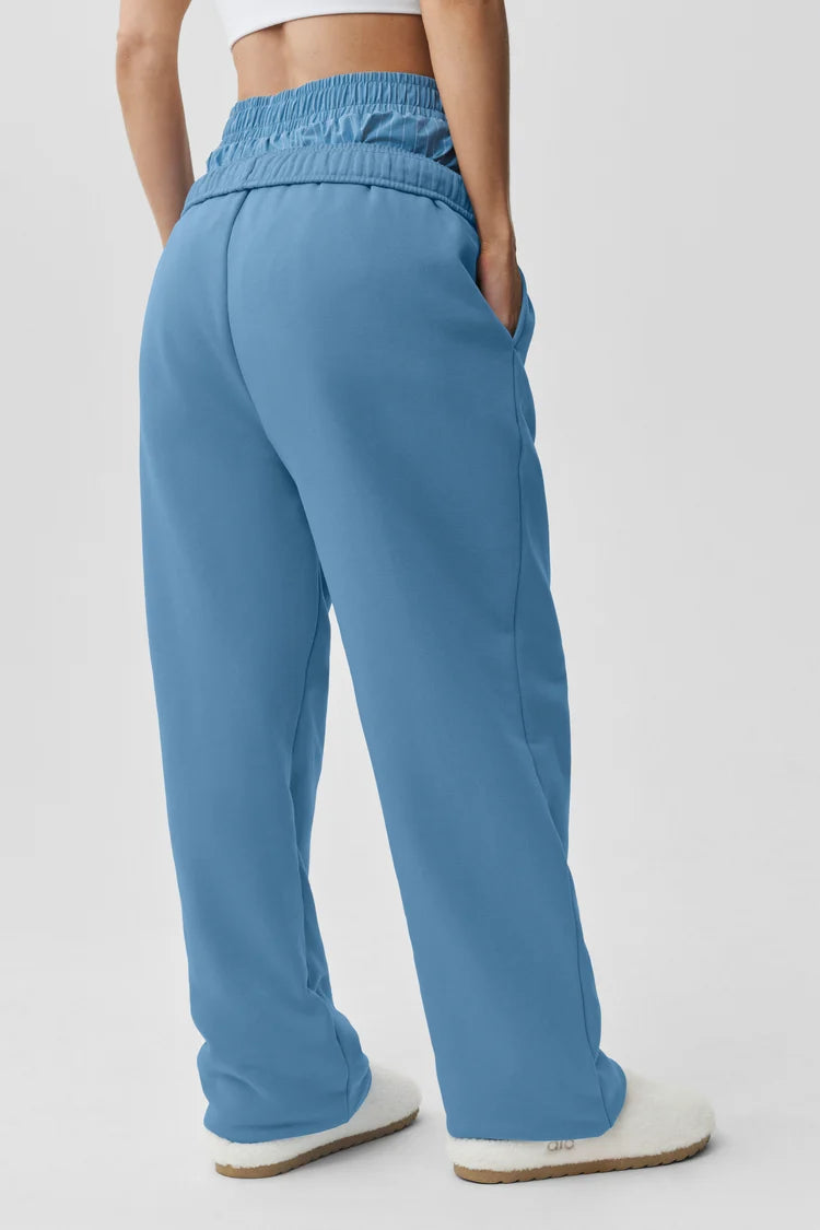 ALO Accolade Straight-Leg Sweatpants – Light Blue