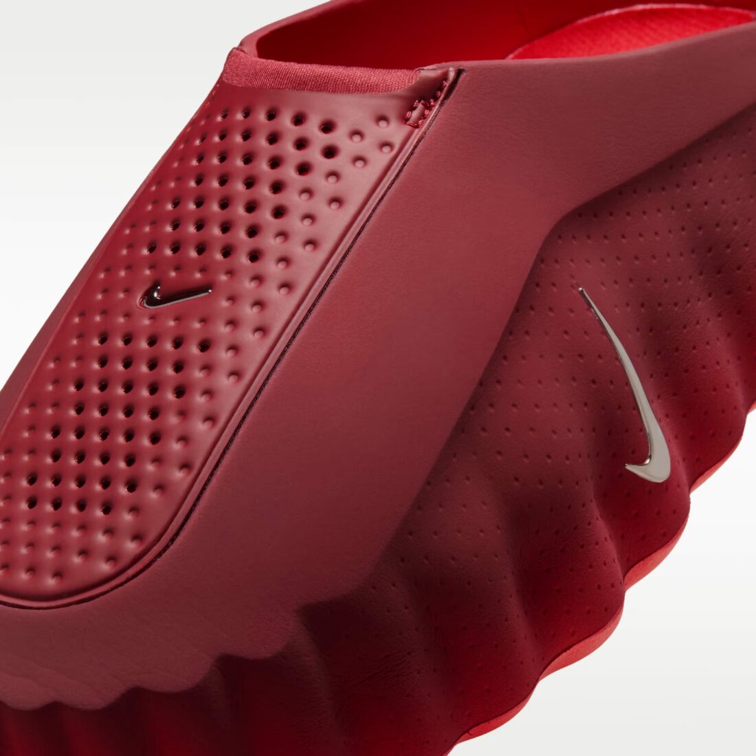 Nike Mind 001 « Team Red »
